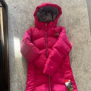 North Face girls size Large (14/16) Elisa Down Parka in Cabaret Pink